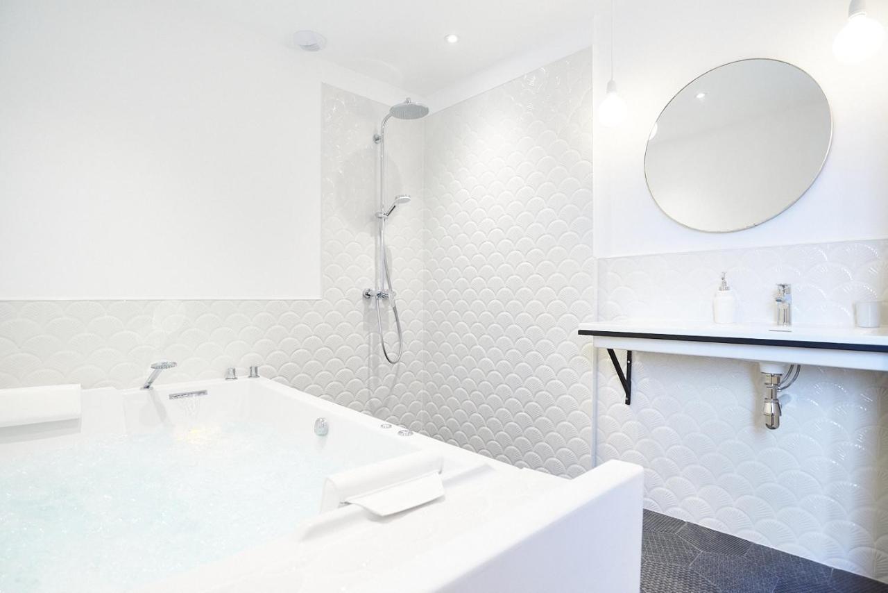 Maison 1634 - Climatisation, Piscine, Parking, Centre Ville, Petit-Dejeuner Compris Pézenas Exterior foto